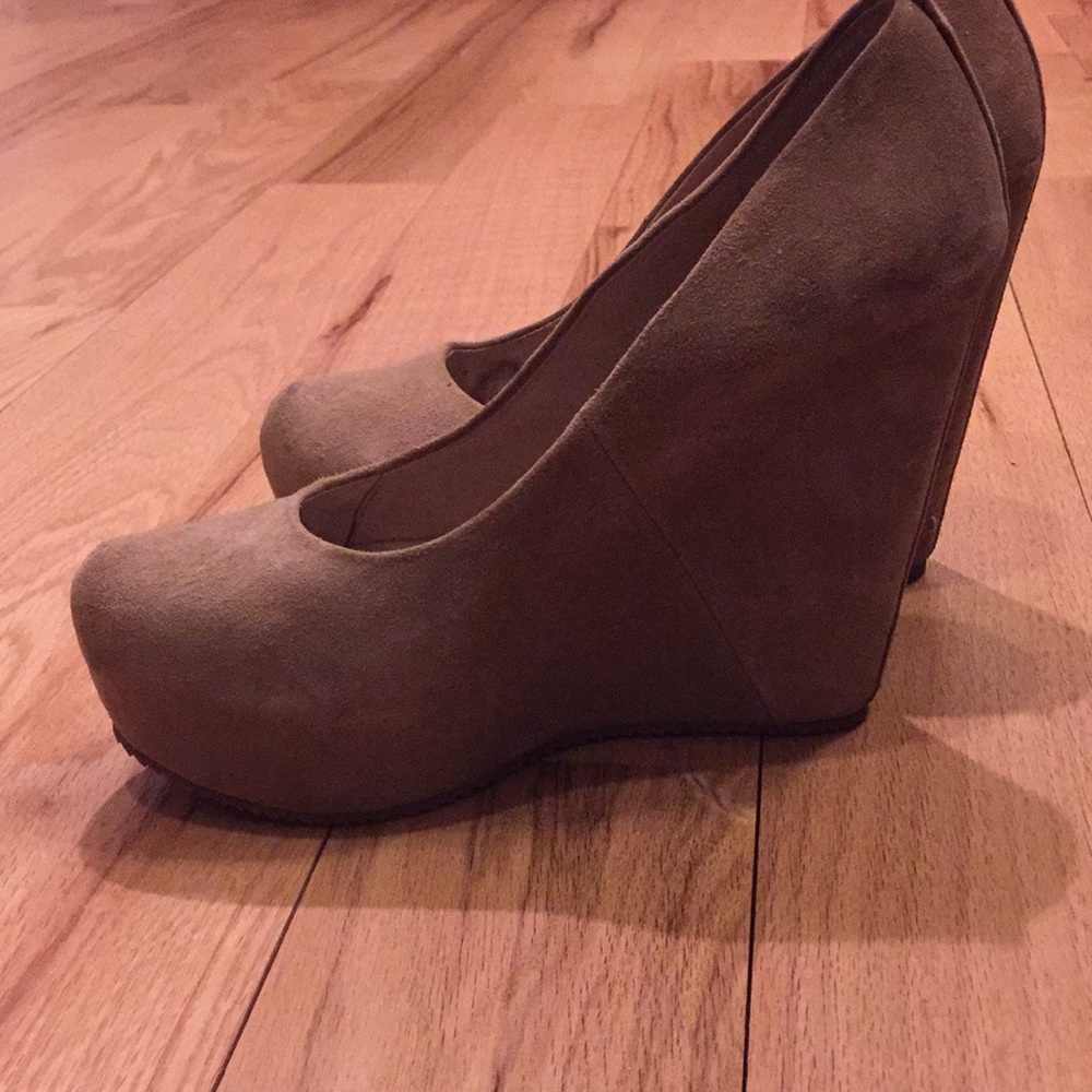 Beige aldo club wedges